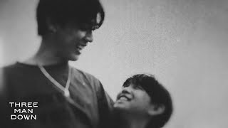 คอร์ดเพลง เด็กเกินไป - Three Man Down