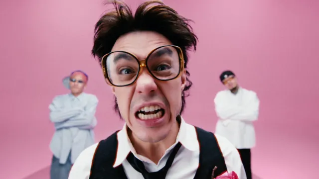 คอร์ดเพลง รักชักกระตุก - PEE CLOCK ft.YOUNGOHM