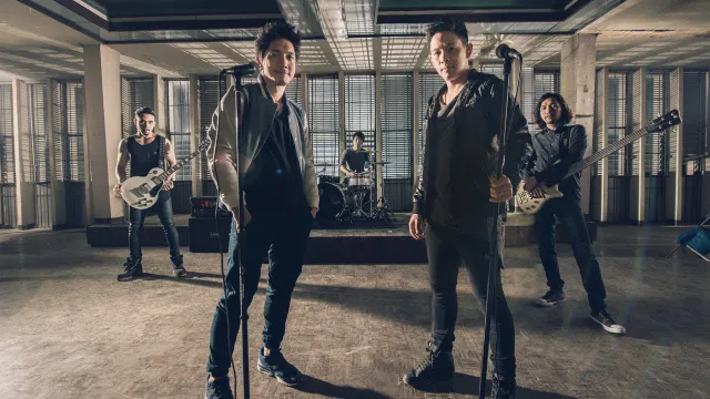 คอร์ดเพลง เสียงในใจ - ปั๊บ POTATO x โอม COCKTAIL