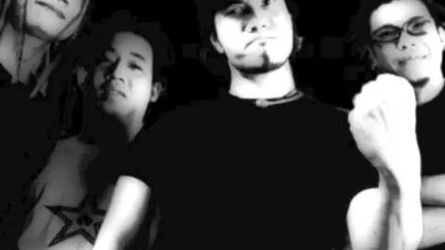 คอร์ดเพลง รักด้วยน้ำตา - Silly Fools ft.โจ นูโว